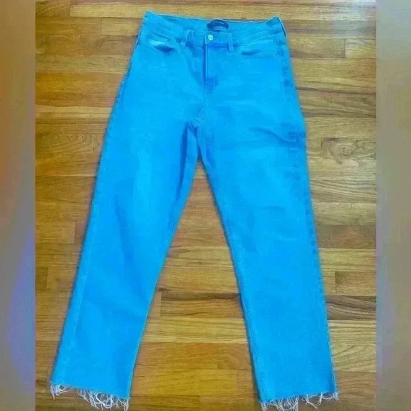 Calvin Klein Womens light wash straight leg jeans size 6 Inseam 27” - Picture 1 of 6